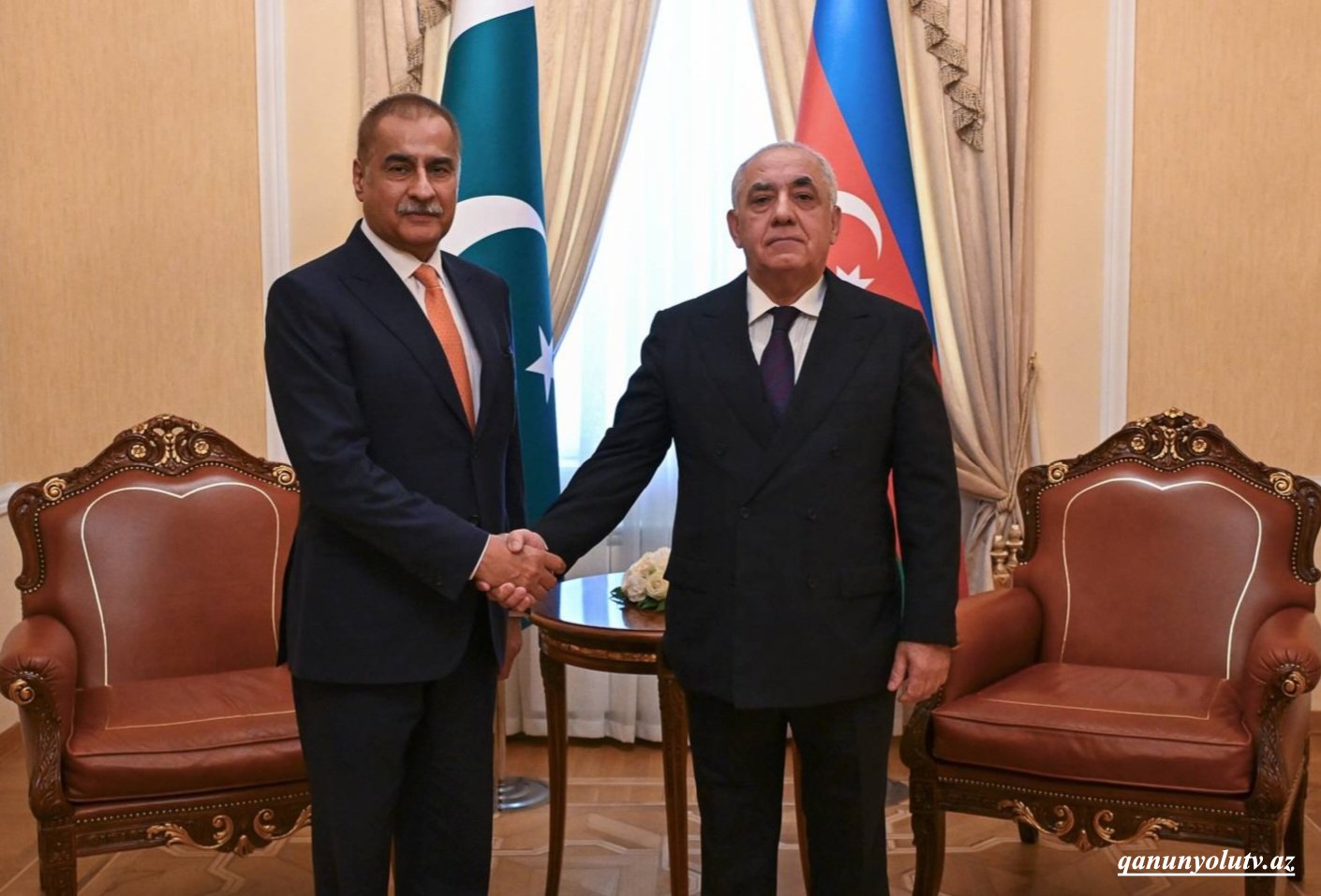 Əli Əsədov Pakistan Milli Assambleyasının sədri ilə görüşdü