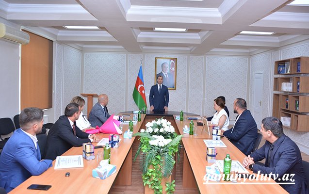 Şamaxıda Milli Mətbuat Günü münasibətilə dəyirmi masa - Fotolar