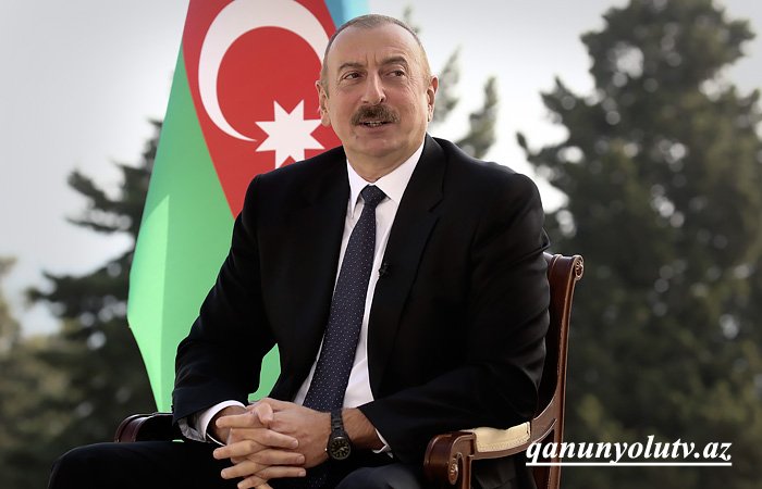 Prezident həmkarını təbrik etdi