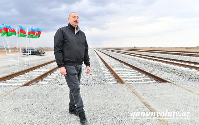 İlham Əliyev Bərdə-Ağdam dəmir yolu xəttinin tikintisi ilə tanış olub - Fotolar