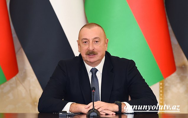 İlham Əliyev həmkarını təbrik etdi
