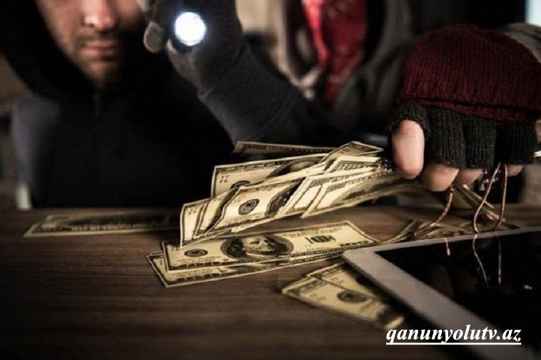 Əmisinin 90 min dollarını oğurlayıb özünə ev aldı