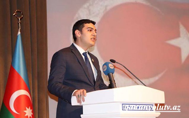 Əlixan Məhərrəmli tələbə qız və anasından 68 min tələb edibmiş