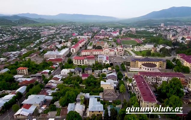 Separatçılar ağ bayraq qaldırdı - Yevlaxda görüşə razılaşdılar
