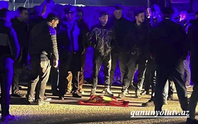 Körpəsini binadan atan qadın onu tualetdə dünyaya gətiribmiş...