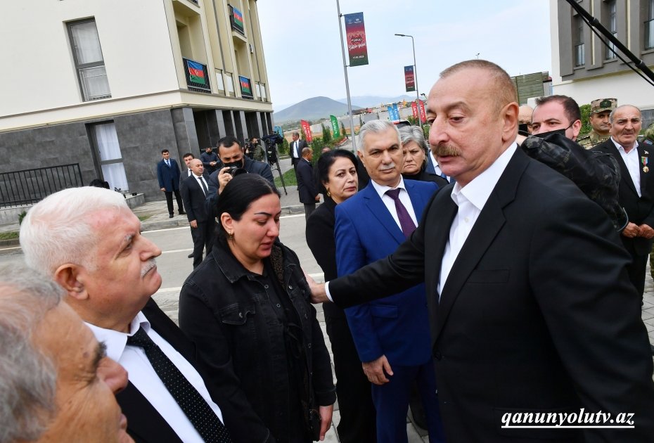 Prezidentin sakinlərlə görüşünün - Videosu