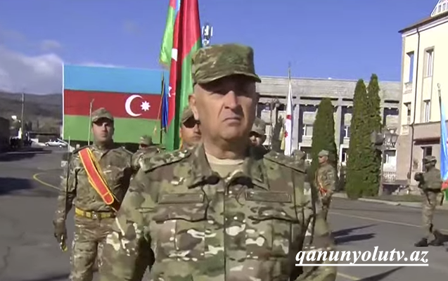 Bu dəfə parada komandanlığı o etdi - Video