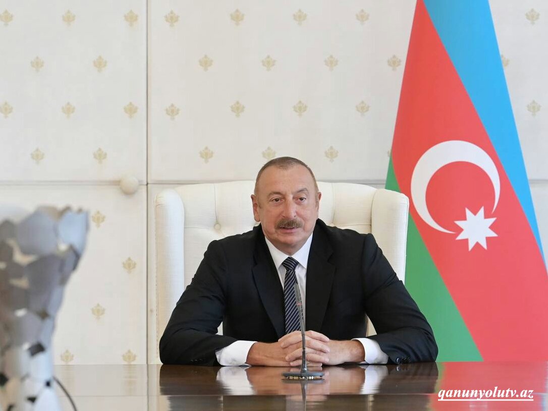 Prezident həmkarını təbrik etdi