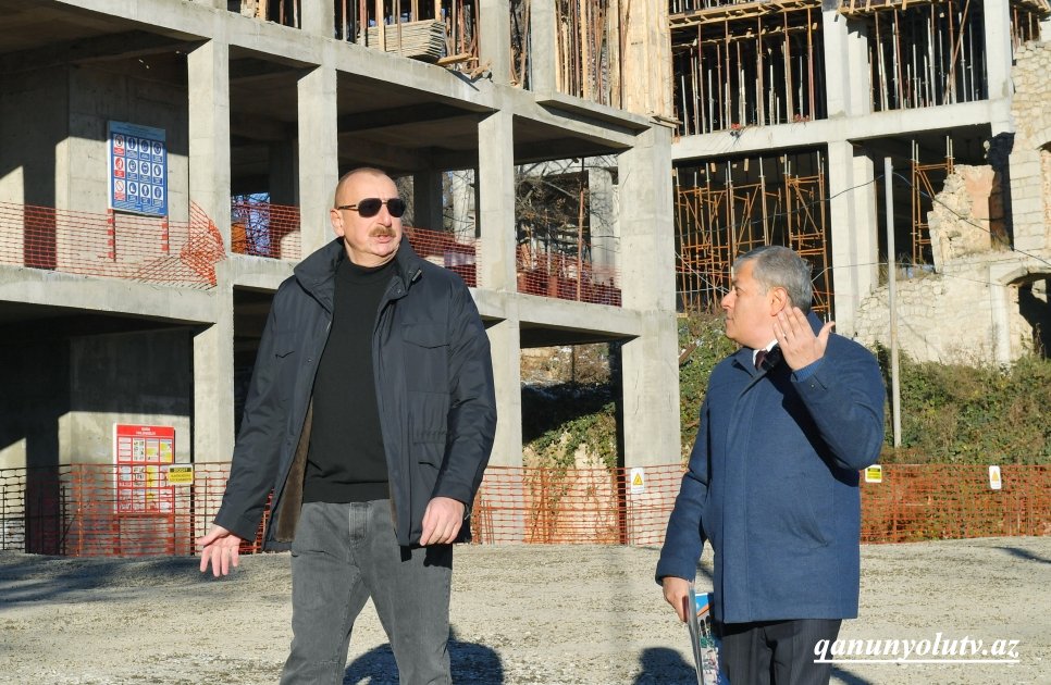 Prezident Şuşada tikinti-bərpa işləri ilə tanış oldu - Fotolar - Yenilənib