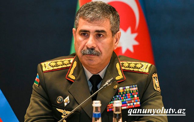 Zakir Həsənov şəxsi heyəti təbrik edib
