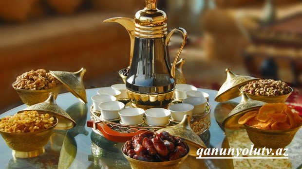 Ramazan ayının ilk gününün duası - İmsak və iftar vaxtı
