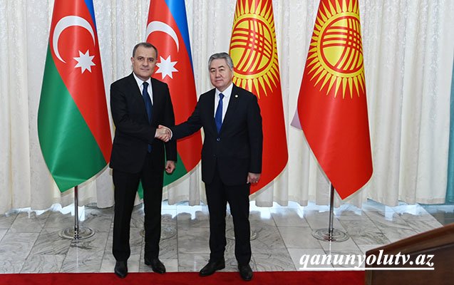 Ceyhun Bayramov qırğız həmkarı ilə görüşdü - Fotolar