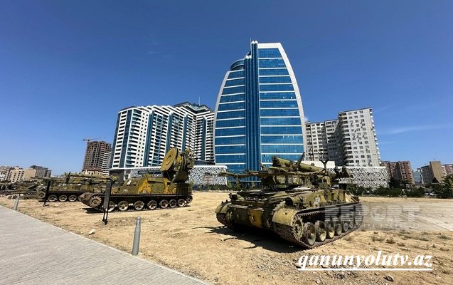 Xocalıdakı raket kompleksi Hərbi Qənimətlər Parkında - Foto
