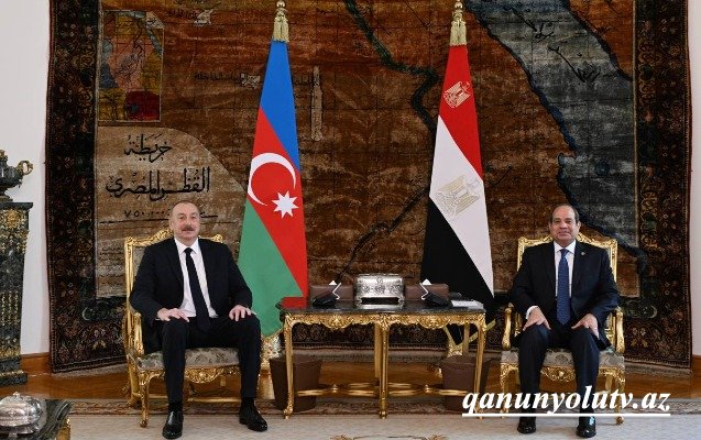 İlham Əliyev həmkarını təbrik etdi