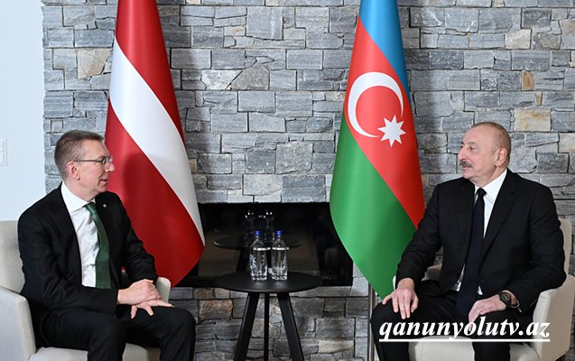 İlham Əliyev Latviya Prezidenti ilə görüşdü - Video