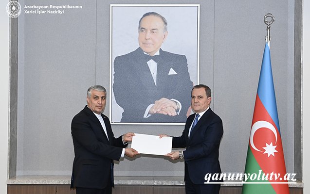 Ceyhun Bayramov İranın yeni səfiri ilə görüşdü - Fotolar