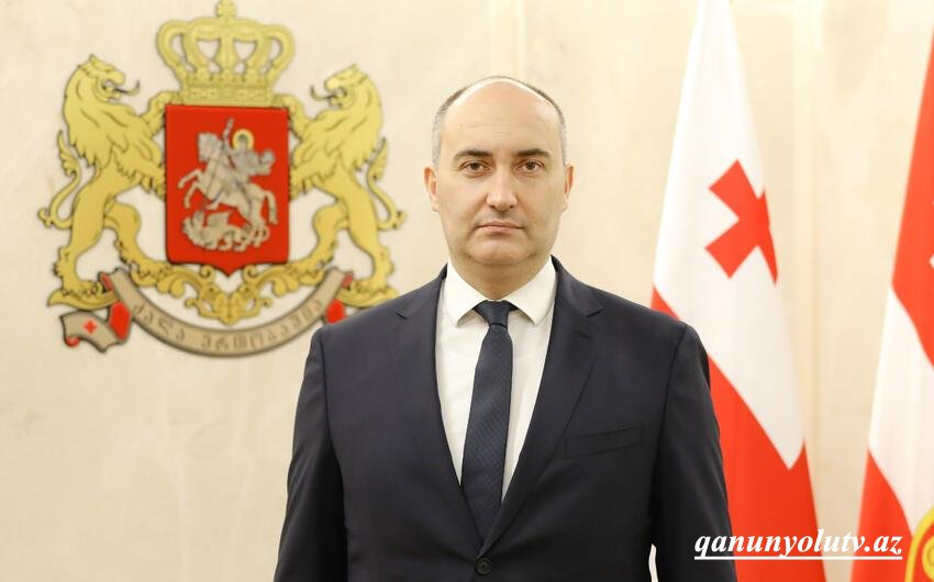 Gürcüstanın keçmiş müdafiə naziri həbs olundu