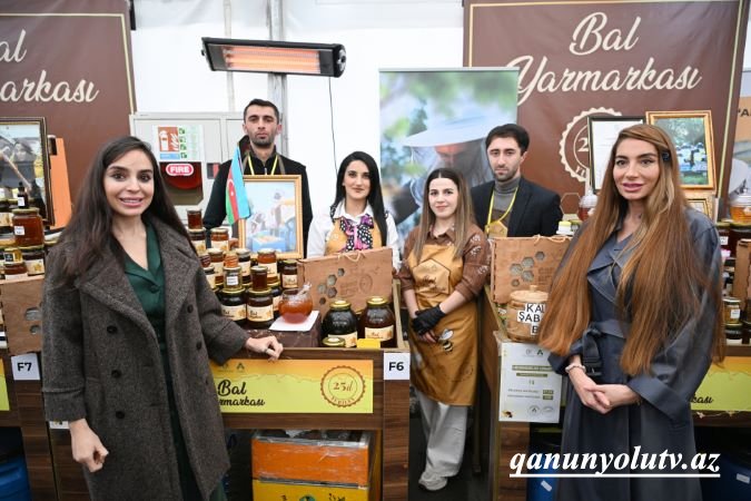 Əliyevalar sərgi-satış yarmarkasında - Fotolar