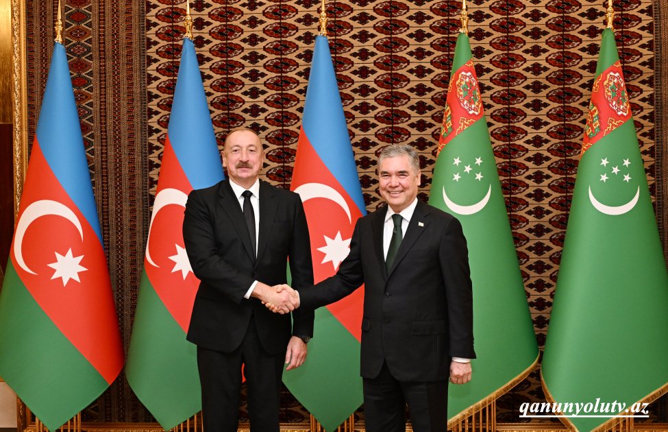 Qurbanqulu Berdiməhəmmədov Prezidenti təbrik etdi